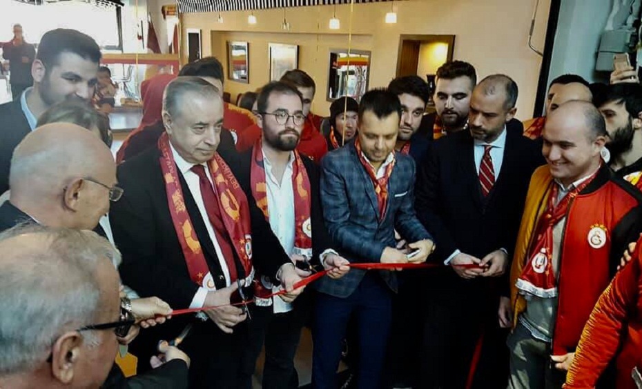 GALATASARAYLILAR YENİ DERNEK MERKEZİNE TAŞINDI