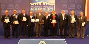 AKGÜN’DEN 60 YILLIK VEFA