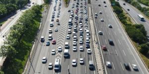 İstanbul’a dönüş yolunda trafik yoğunluğu