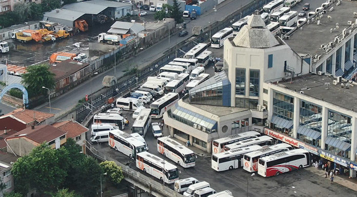 İstanbul’u terk ediyorlar! Tıklım tıklım doldu