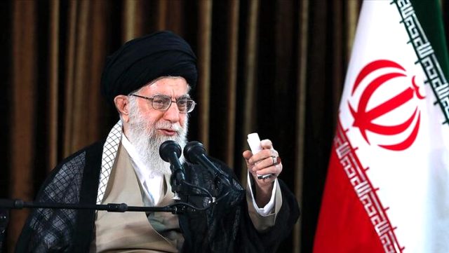 İran Dini Lideri Hamaney’in Torunu Koronavirüse Yakalandı