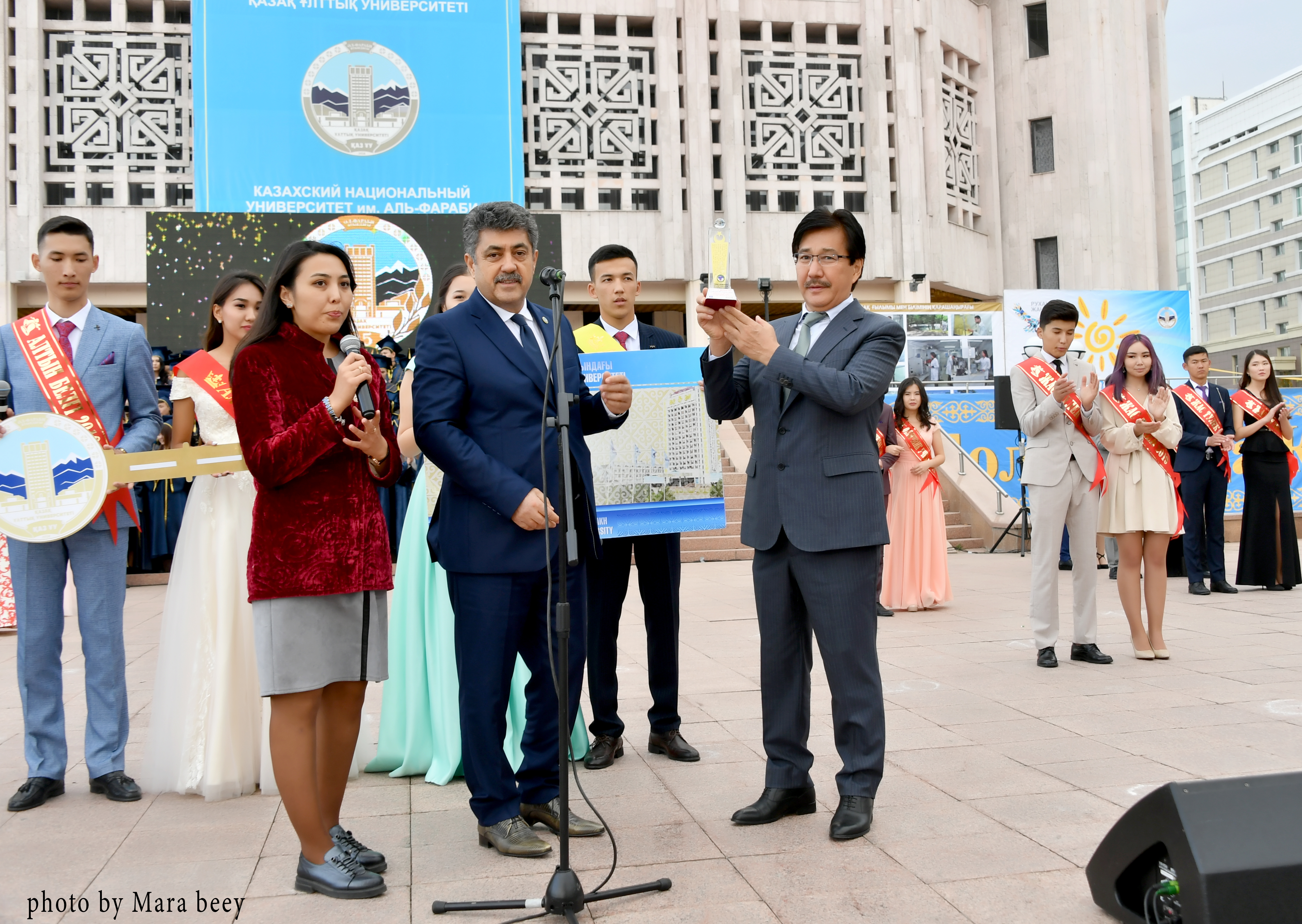 KAZAKİSTAN ÜNIVERSİTESİ İLK KEZ “DÜNYANIN EN İYİ 200 ÜNIVERSİTELERİ” SIRALAMASINA GİRDİ