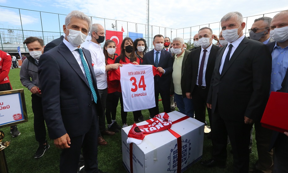 İBB’DEN SPORA TESİS VE EKİPMAN DESTEĞİ