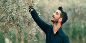 Serkan Adar yeni şarkısı ‘Dara Mala Me’ ile iddialı