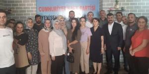 15 Kişi AKP’den İstifa Edip CHP’ye Katıldı