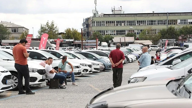 İkinci el araçta 6 bin kilometre sınırlamasına ‘yeni çözüm’ buldular