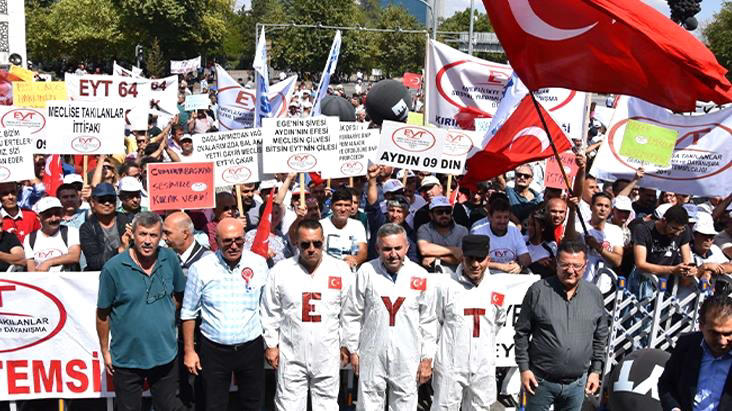 1,5 Milyon Kişiye Emekli Olma Yolu Açılıyor