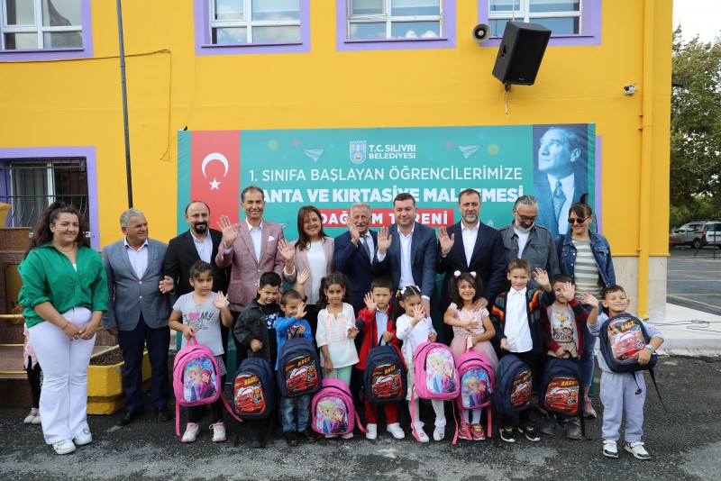 3000 ÖĞRENCİYE ÇANTA VE KIRTASİYE MALZEMESİ DESTEĞİ