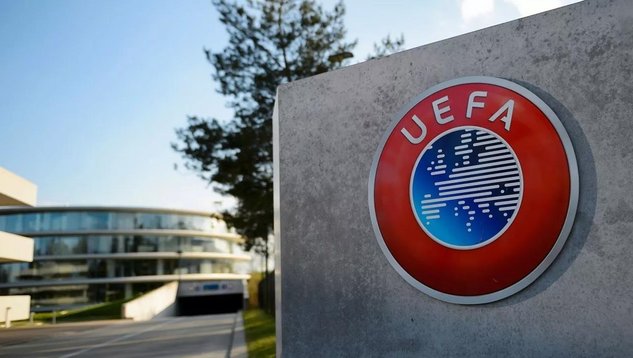 Rusya’ya bir darbe de UEFA’dan