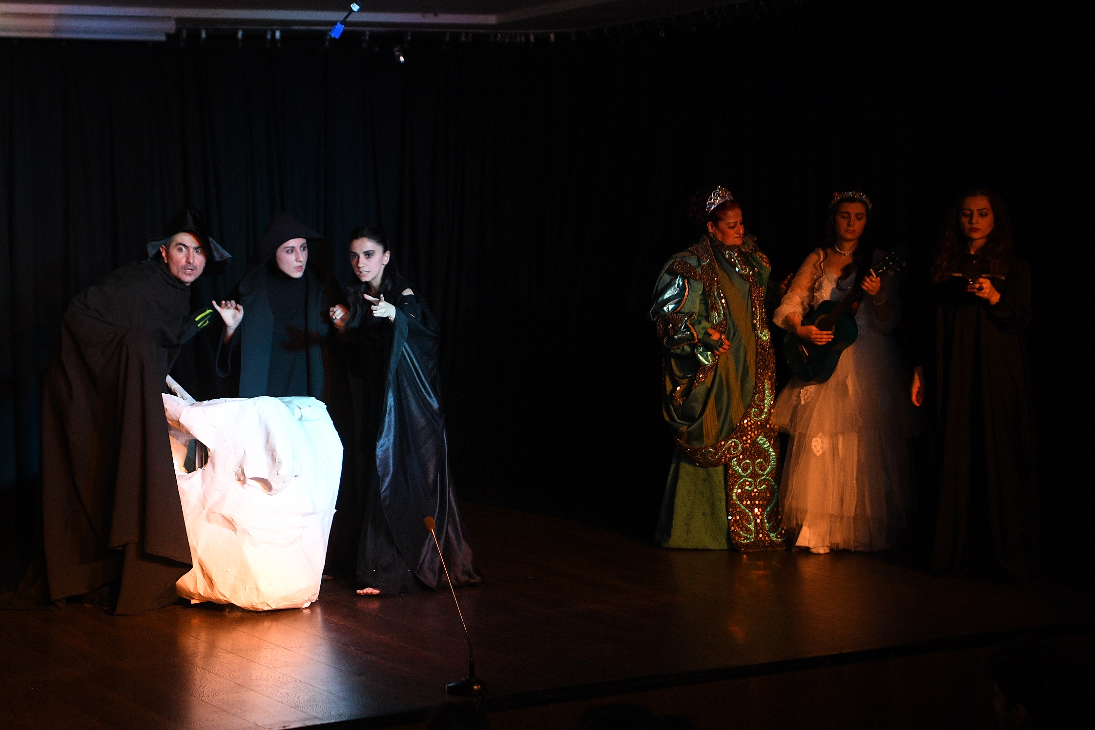 TİYATRONUN KALBİ BEYLİKDÜZÜ’NDE ATIYOR   