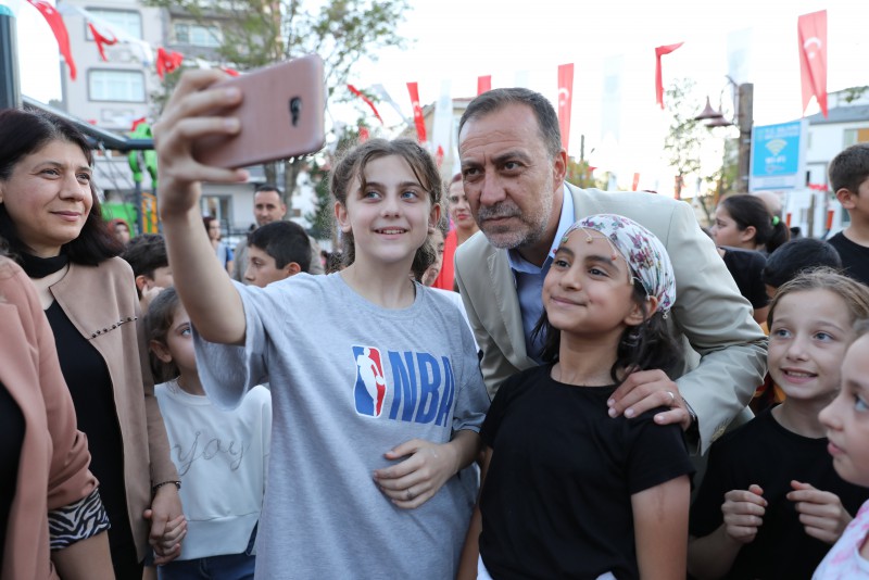 BAŞKAN YILMAZ: “PARKLARIMIZ HUZUR VE GÜVENİN ADRESİ OLUYOR”