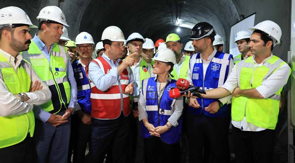 ÜMRANİYE-ATAŞEHİR-GÖZTEPE METRO HATTININ RAY DÖŞEME İŞLEMLERİ BAŞLADI