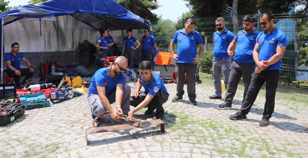 KÜÇÜKÇEKMECE, AFETLERE KARŞI BİLİNÇLENİYOR