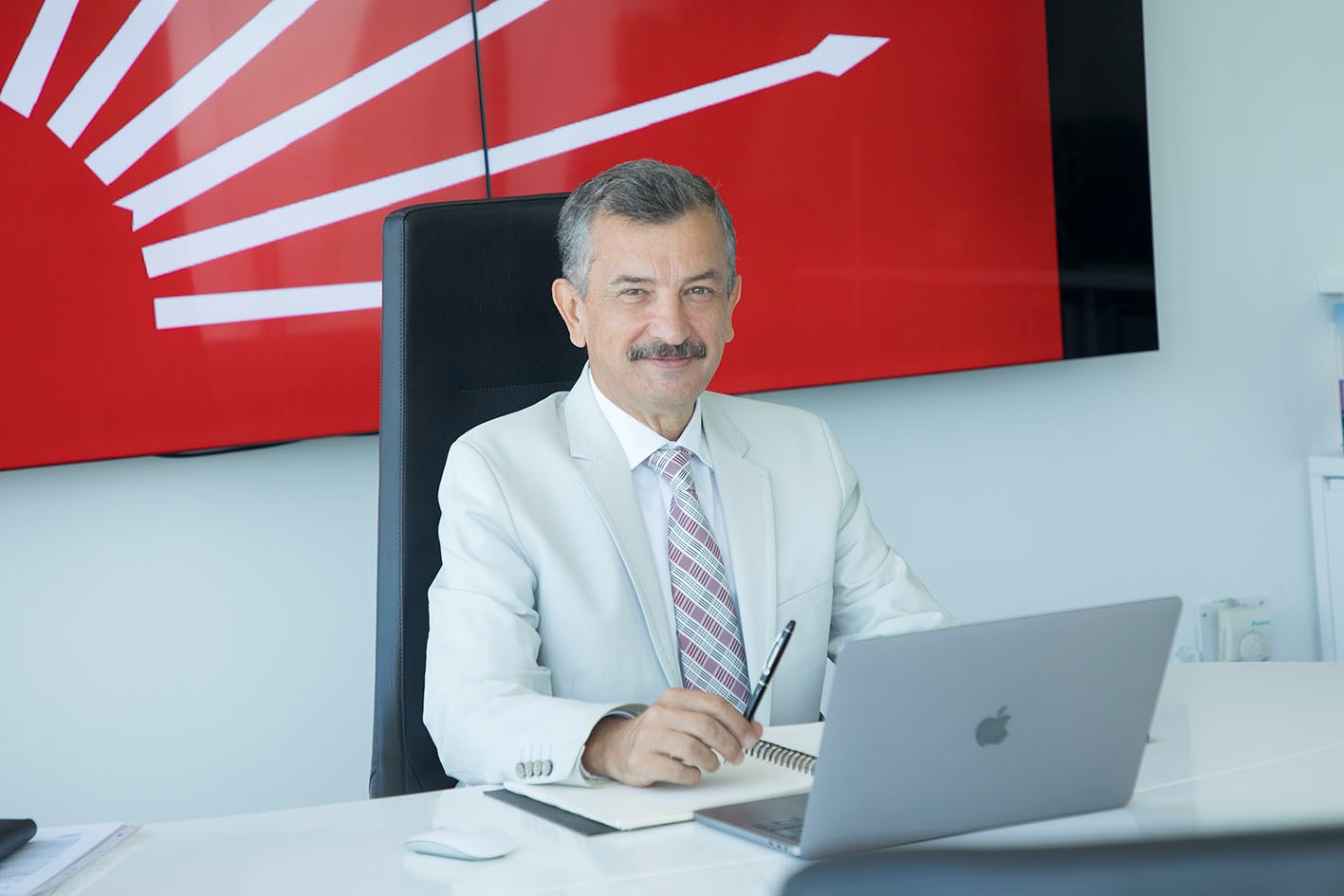 Ercan TATI Kimdir, kaç yaşında ve nereli? Ercan TATI’nın siyasi kariyeri ve hayatı