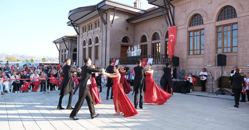 Büyükçekmeceli çocukların kalbi Cumhuriyet için çarptı