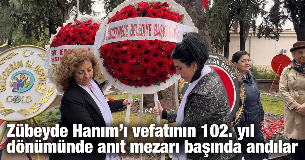 Zübeyde Hanım’ı vefatının 102. yıl dönümünde anıt mezarı başında andılar