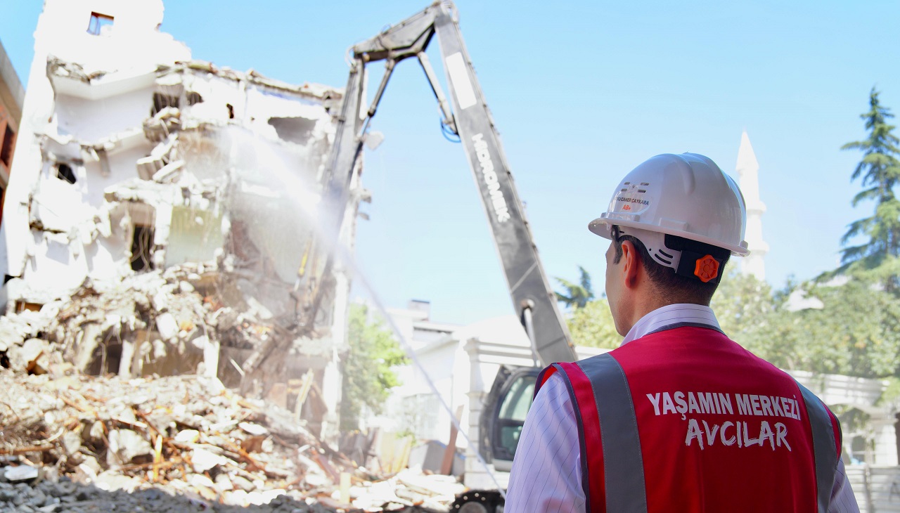 AVCILAR’DA TARİHİ ADIM: ÇATILAR ARTIK BAĞIMSIZ KONUT OLABİLECEK