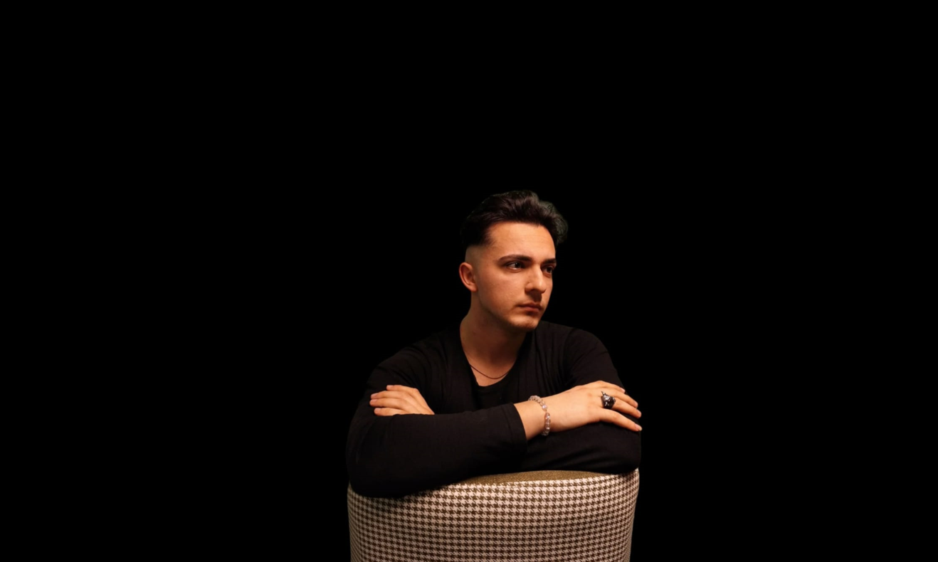 Burak Can Sarı kimdir?