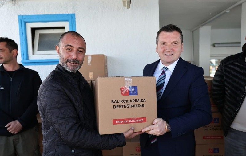 Silivri’de Küçük Ölçekli Balıkçılara Destek Sürdürülüyor
