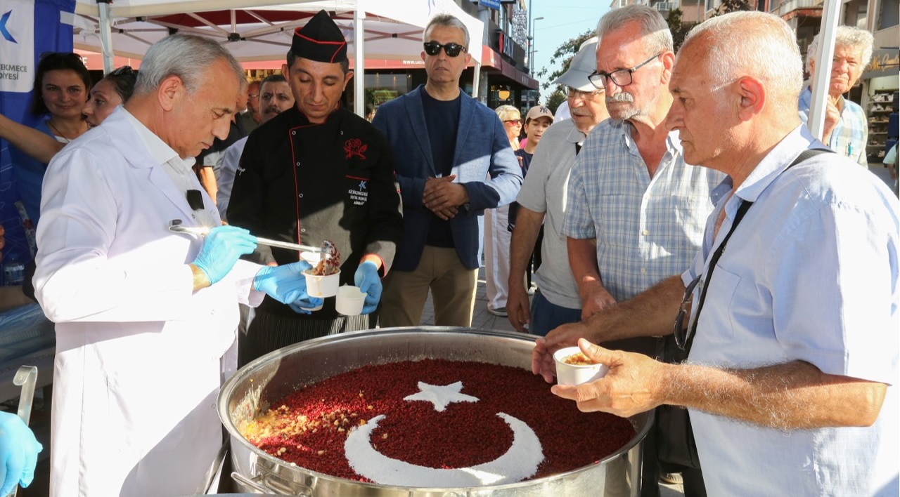 BİNLERCE KİŞİYE AŞURE İKRAMI