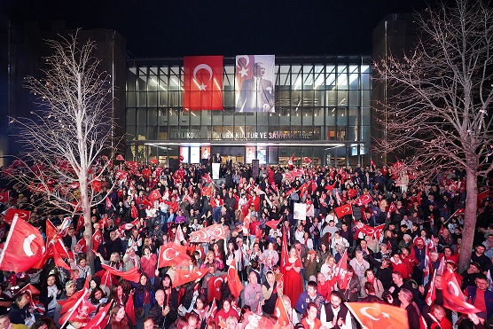 CUMHURİYET’İN 102. YILI BEYLİKDÜZÜ’NDE BÜYÜK COŞKUYLA KUTLANDI