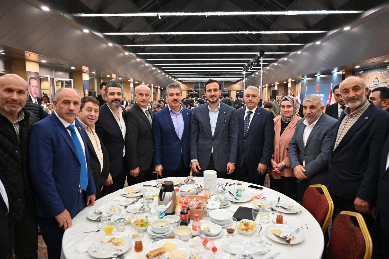 AK Parti İstanbul’dan Muhtarlar Günü’ne özel buluşma