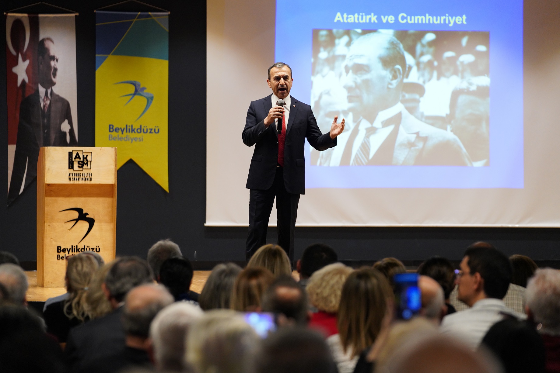 BABÜROĞLU ATATÜRK VE CUMHURİYET’İ ANLATTI