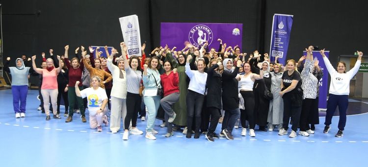 İBB’DEN KADINLAR İÇİN ÖZ SAVUNMA ATÖLYESİ