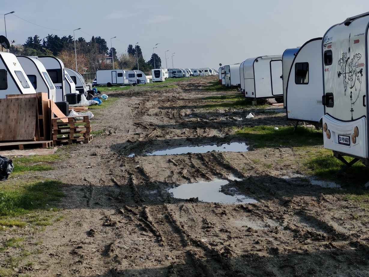 KARAVAN PARKLARI ŞART OLDU