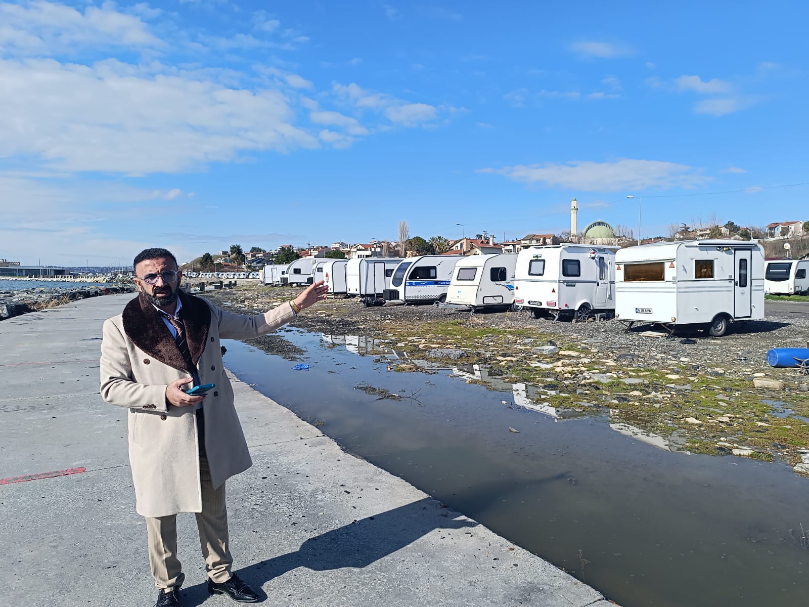 GÜRPINAR SAHİLİNDE TARTIŞMA BÜYÜYOR