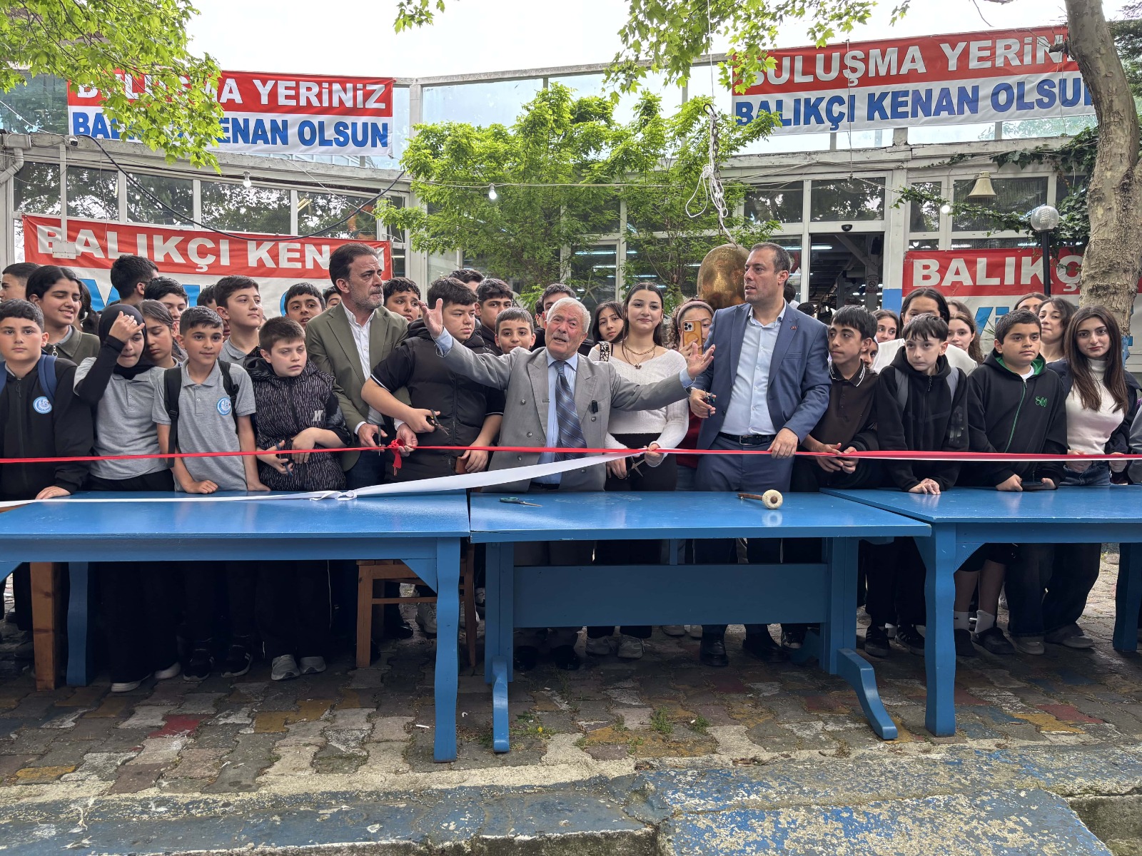 Hem Eğlendiler Hem Yarıştılar: Türkiye Deniz Canlıları Müzesi’nde ‘ Balık Yeme Yarışması ‘