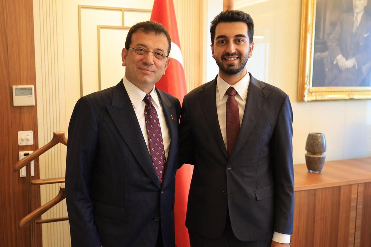 İstanbul Siyasetinde Bomba İddia: Tuzla Belediye Başkanı AK Parti Yolunda mı?